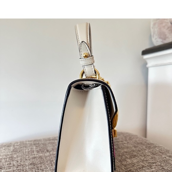 Authentic Gucci Sylvie White - Picture 6 of 8